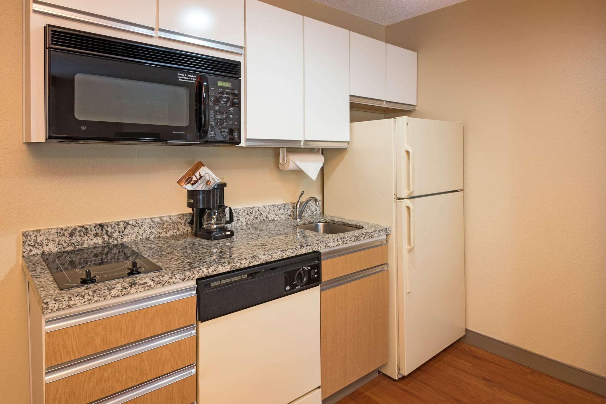 Mainstay Suites Northbrook Wheeling Екстериор снимка